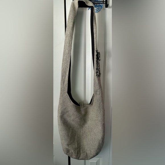 DESIGNED BY KATHMANDU!! 100% Cotton Hand-stitched Boho Sling Bag Made in Nepal - Picture 2 of 5